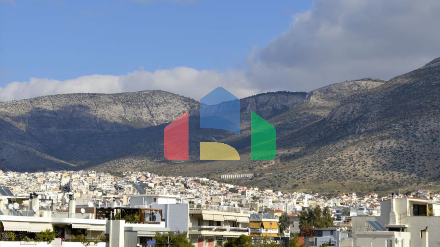 Продаж - Таунхаус 240 m² в Афінах