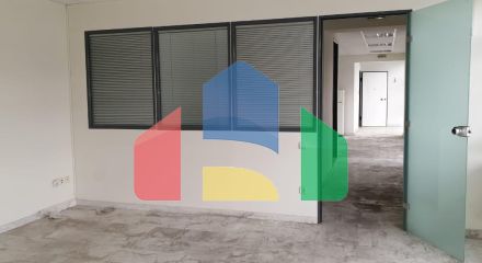 Продажа - Коммерческое помещение 660 m² в Афинах