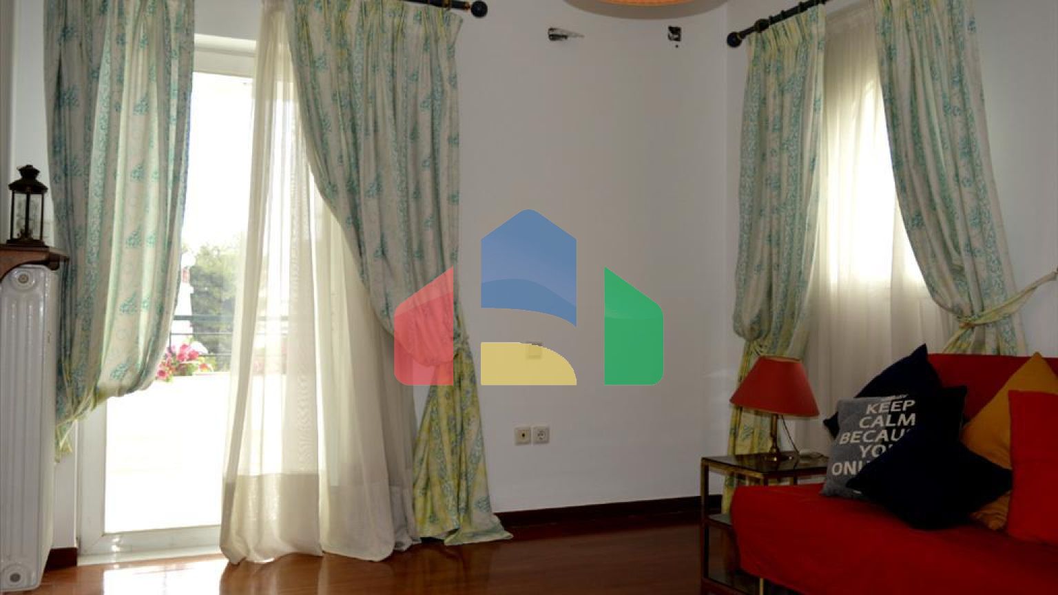 Продажа - Здание 650 m² в Афинах