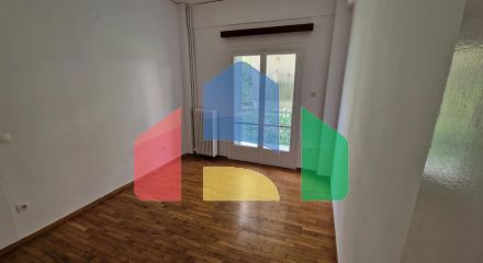 Продаж - Будівля 810 m² в Афінах