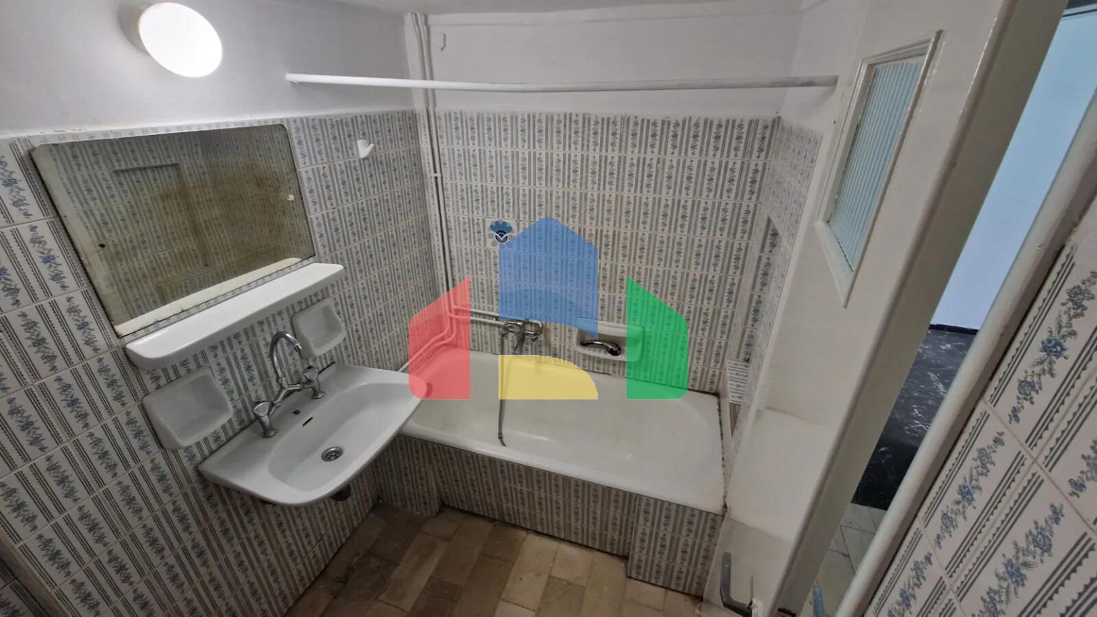 Продажа - Здание 810 m² в Афинах