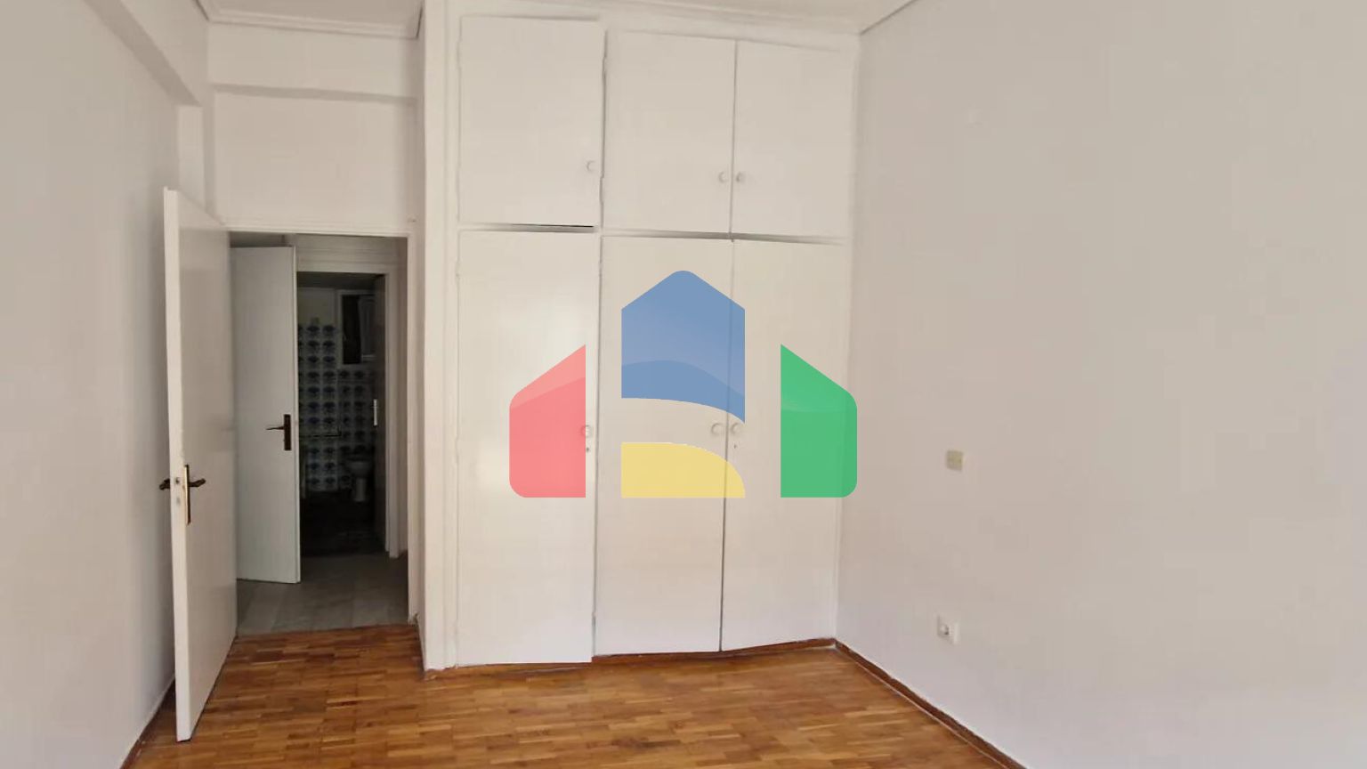 Продажа - Здание 810 m² в Афинах