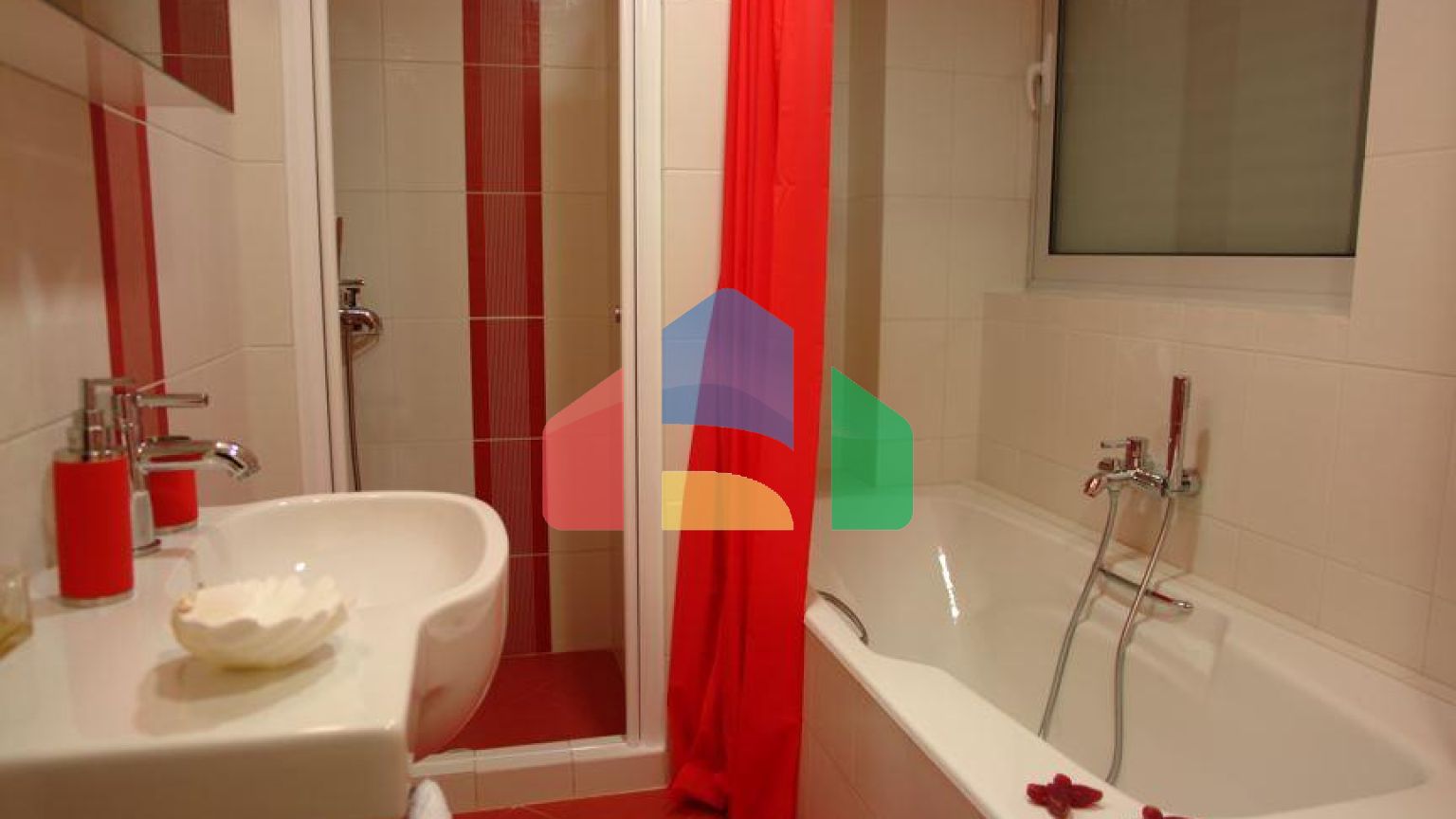 Продаж - Таунхаус 370 m² в Афінах