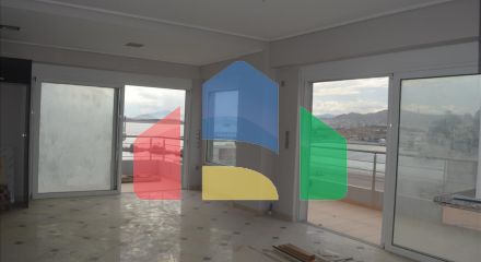 Продаж - Таунхаус 141 m² в Афінах