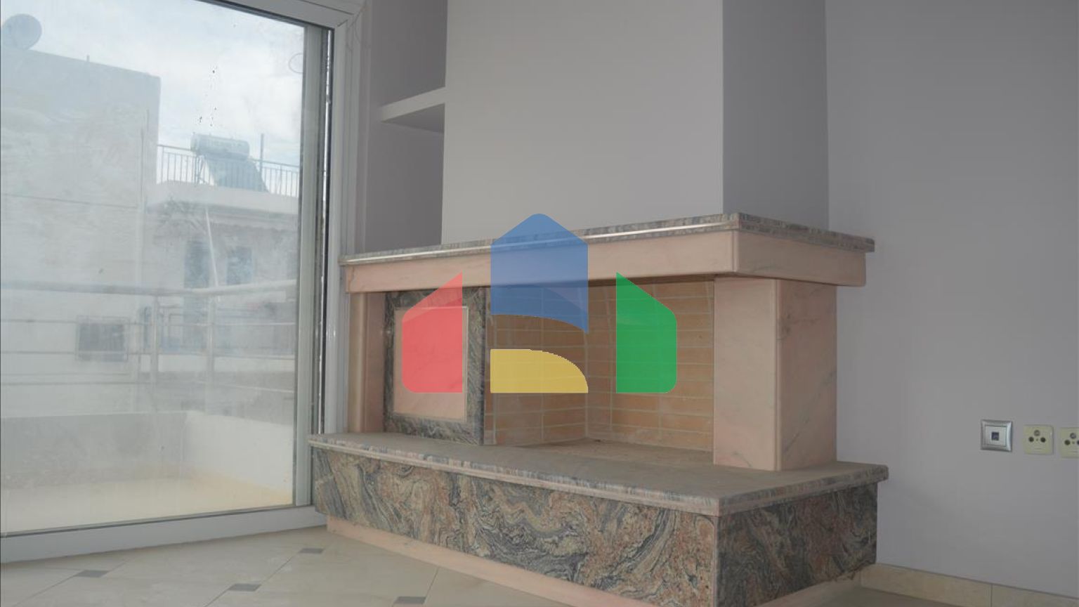 Продаж - Таунхаус 141 m² в Афінах