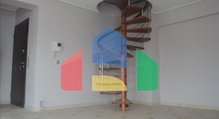 Продаж - Таунхаус 141 m² в Афінах