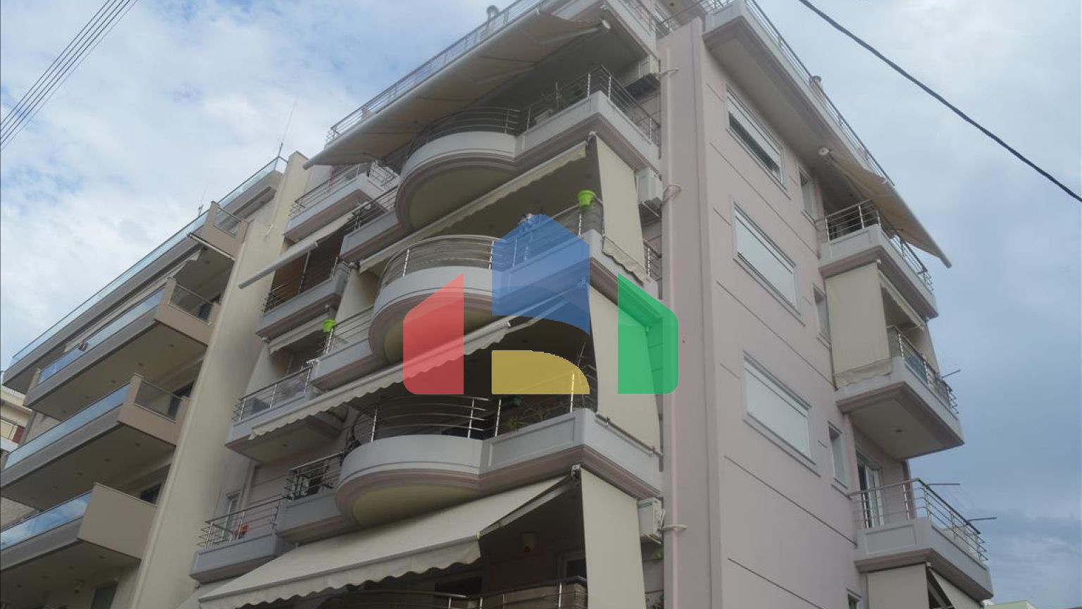 Продаж - Таунхаус 141 m² в Афінах