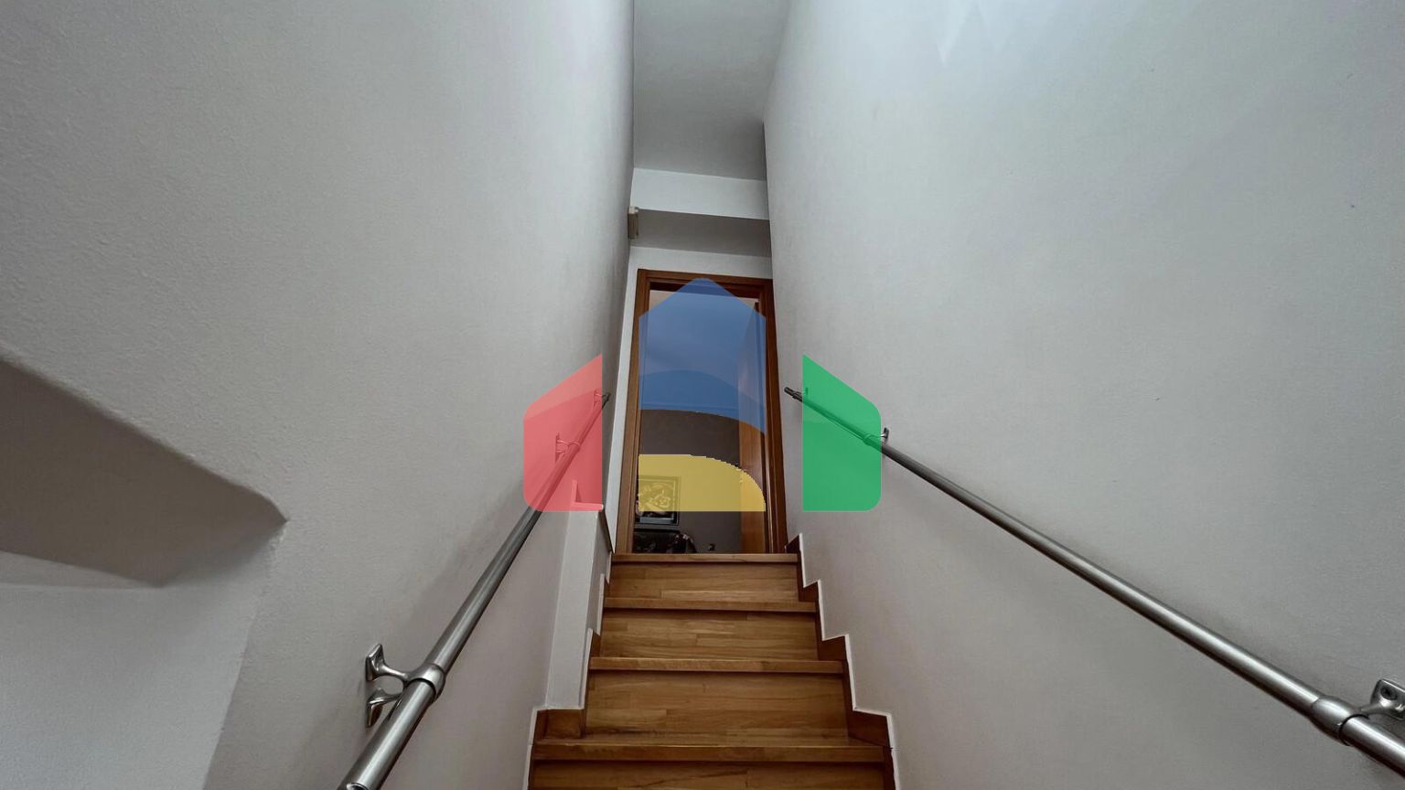 Продаж - Таунхаус 150 m² в Афінах