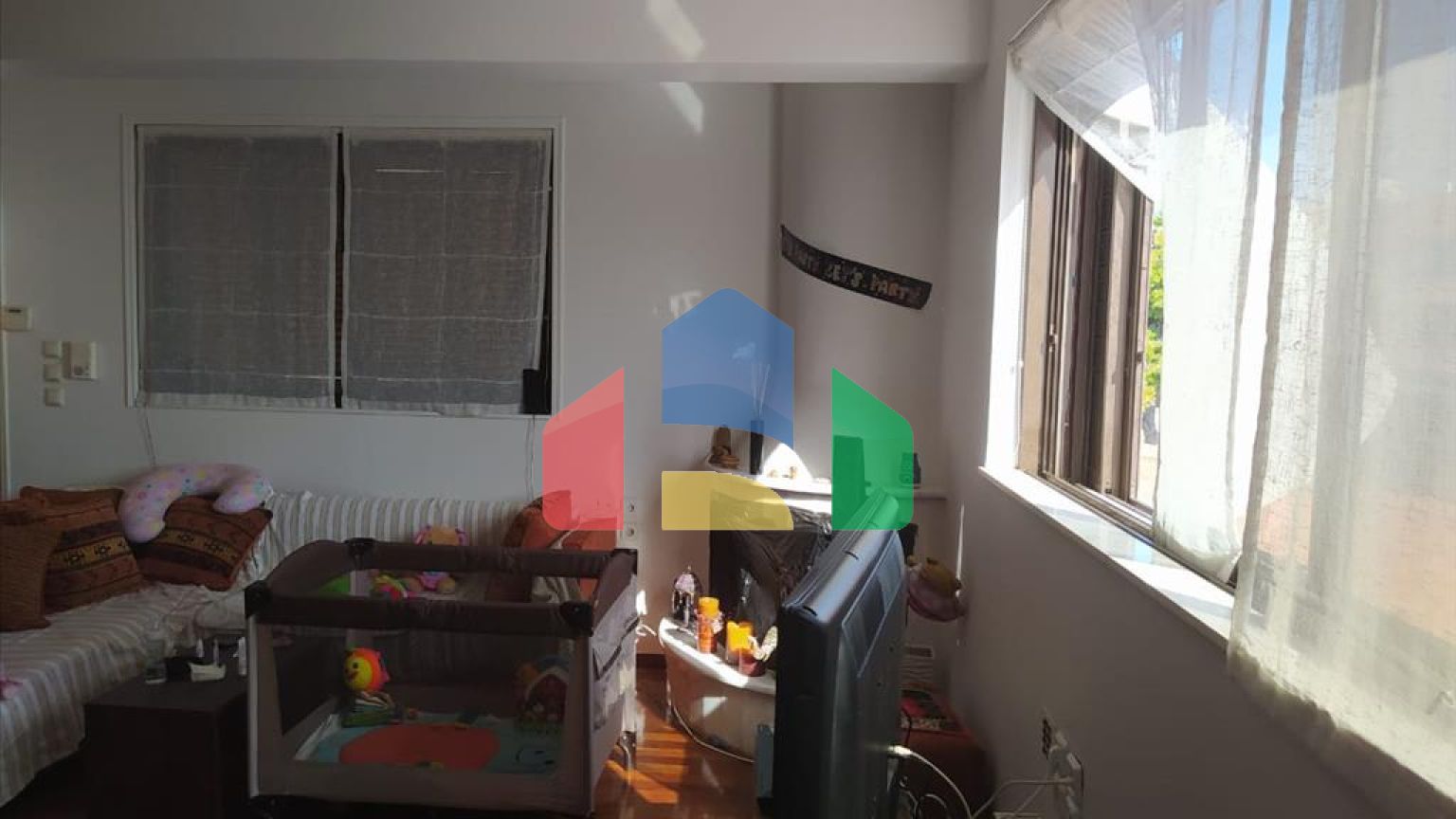 Продажа - Коттедж 640 m² в Афинах