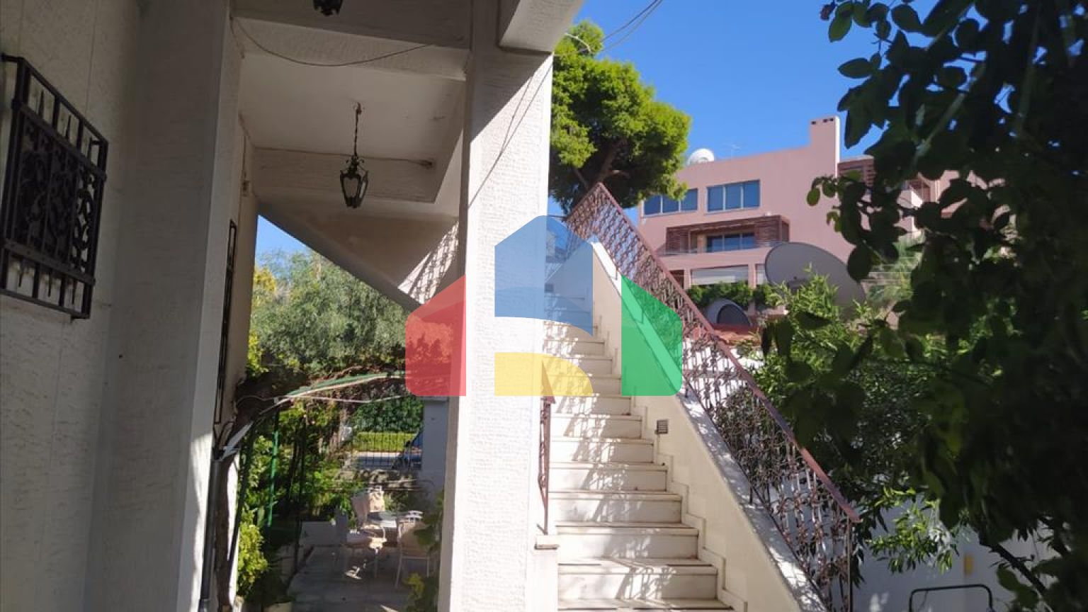 Продажа - Коттедж 640 m² в Афинах