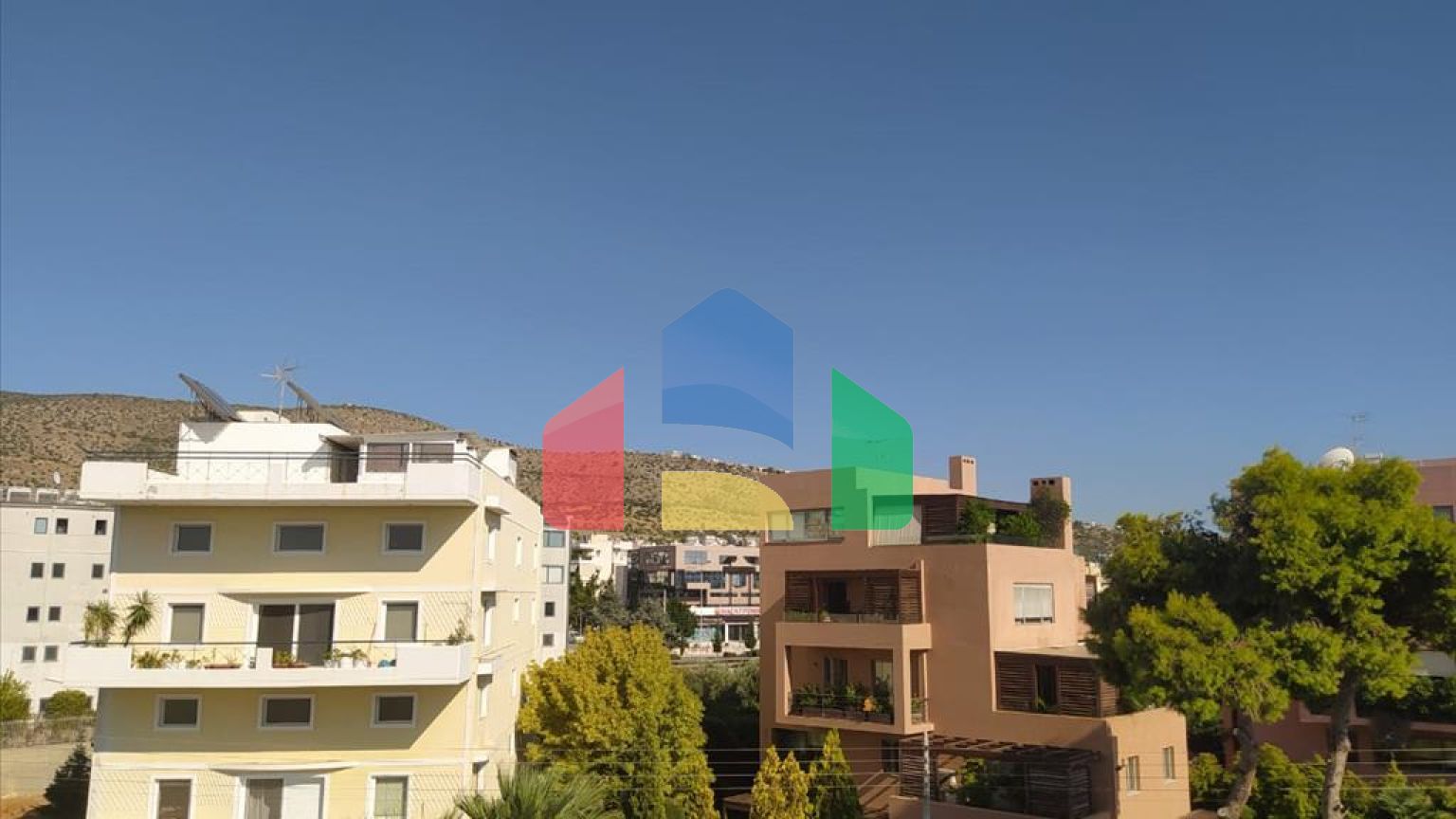 Продажа - Коттедж 640 m² в Афинах