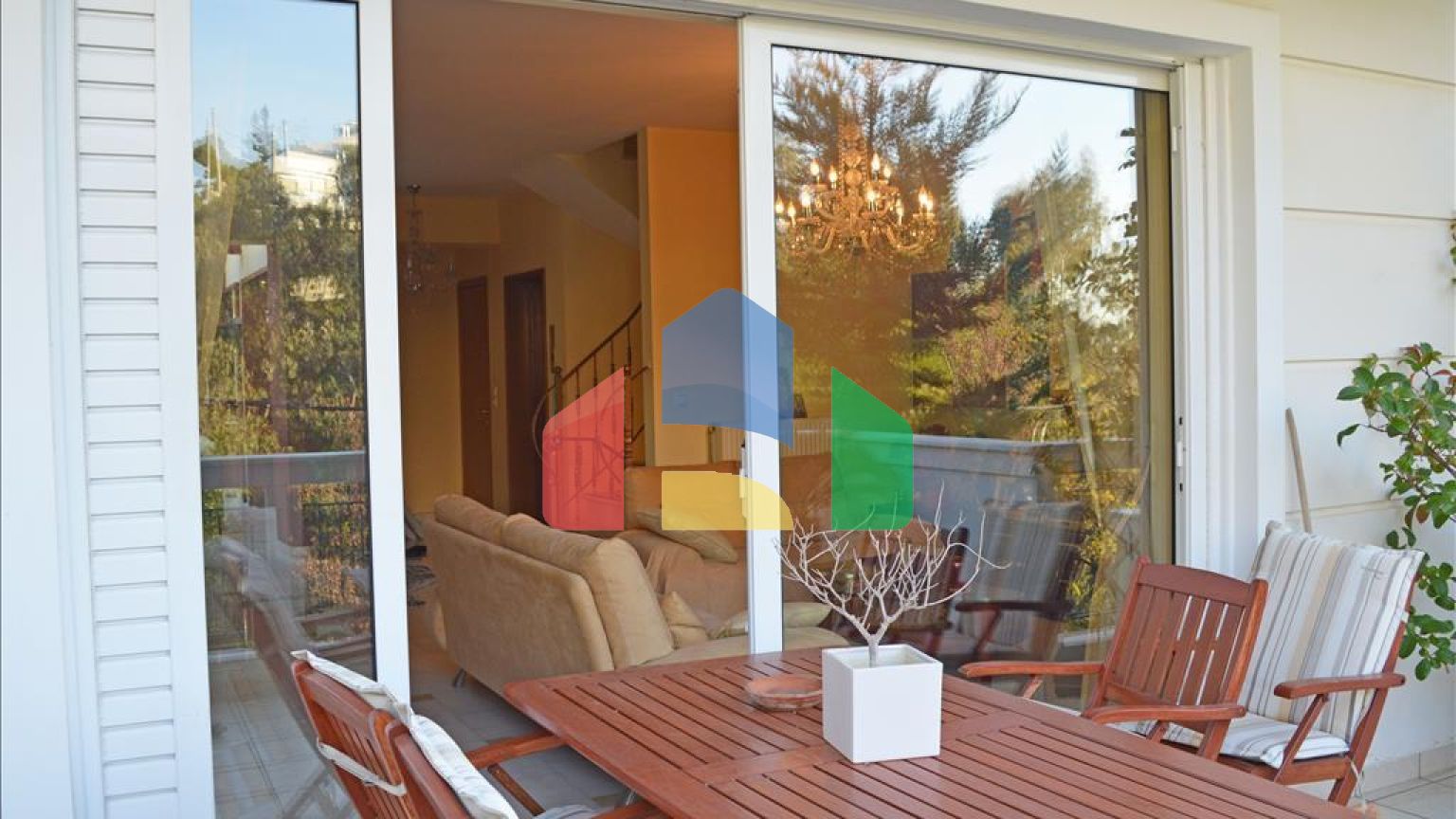 Продаж - Таунхаус 430 m² в Афінах