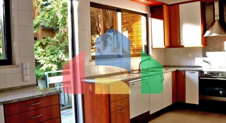 For Sale - Detached house 405 m² in Athens