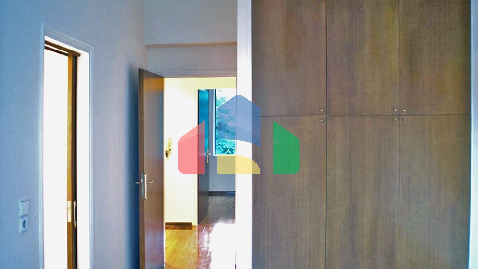 Продажа - Коттедж 405 m² в Афинах