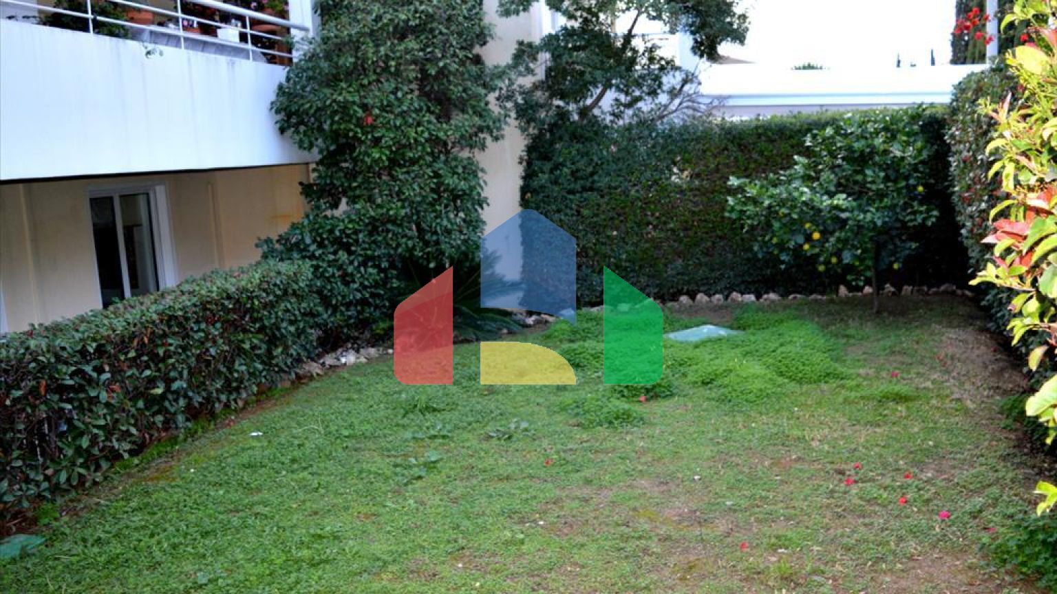 Продаж - Таунхаус 200 m² в Афінах