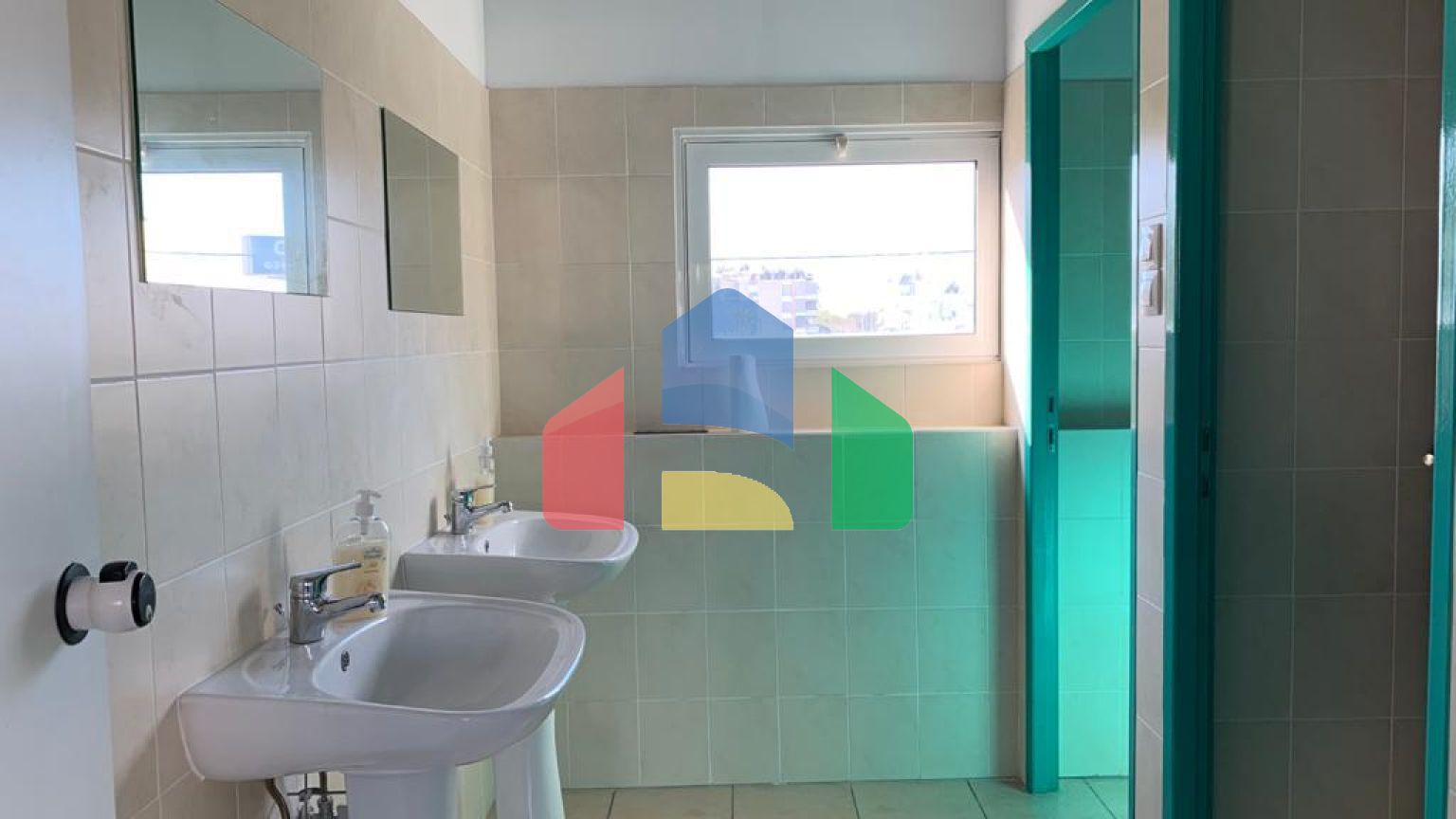 Продажа - Здание 600 m² в Афинах