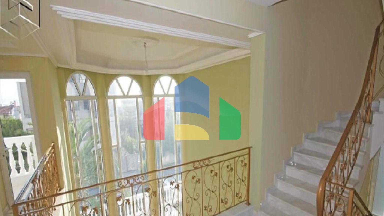 Продаж - Вілла 1900 m² в Афінах