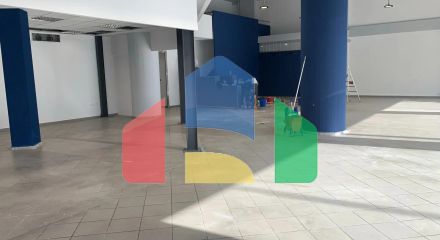 Продаж - Будівля 600 m² в Афінах