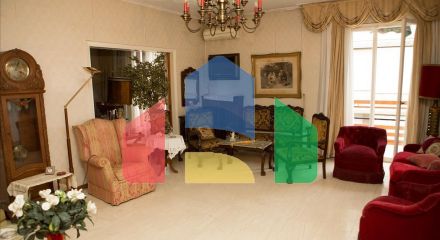 For Sale - Flat 171 m² in Athens