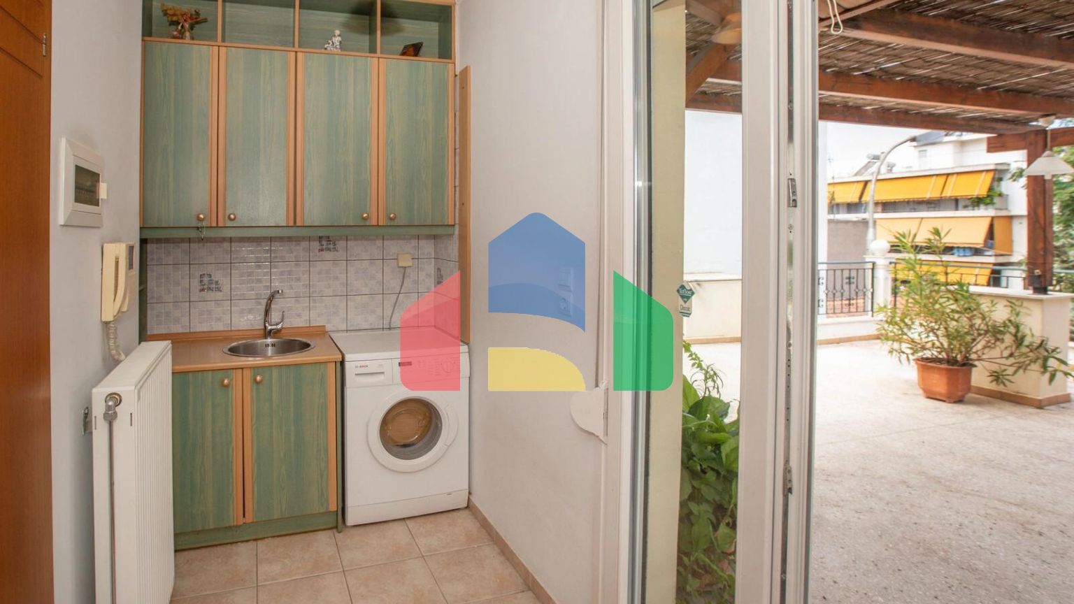 Продаж - Будівля 316 m² в Афінах