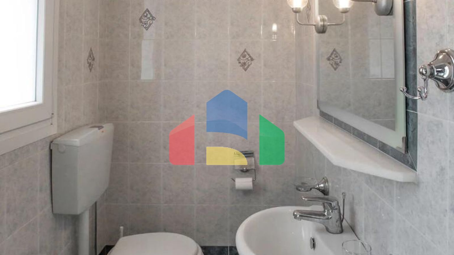 Продаж - Будівля 316 m² в Афінах