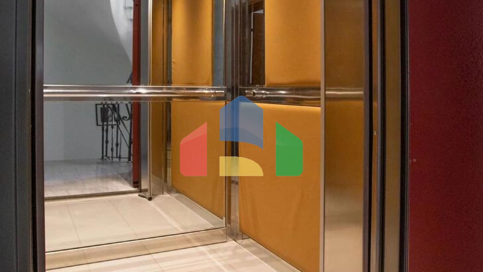 Продаж - Будівля 316 m² в Афінах