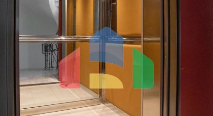 Продаж - Будівля 316 m² в Афінах