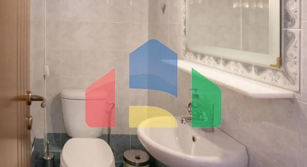 Продаж - Будівля 316 m² в Афінах