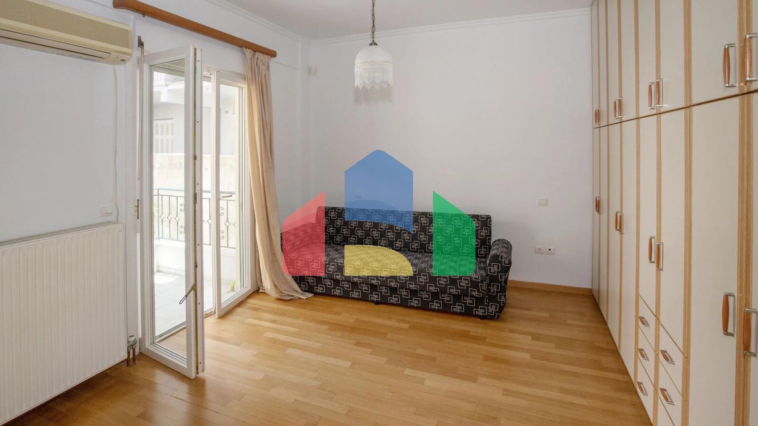 Продаж - Будівля 316 m² в Афінах