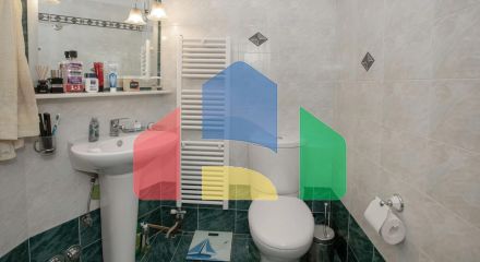 Продаж - Будівля 316 m² в Афінах