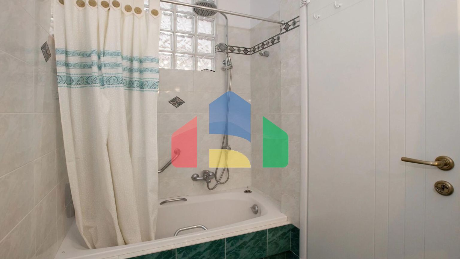 Продаж - Будівля 316 m² в Афінах