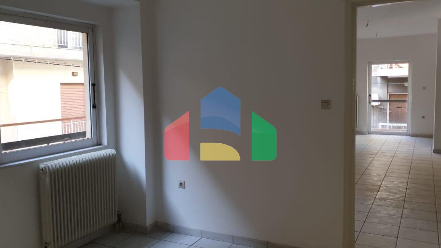 Продажа - Здание 692 m² в Афинах