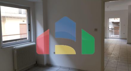 Продажа - Здание 692 m² в Афинах