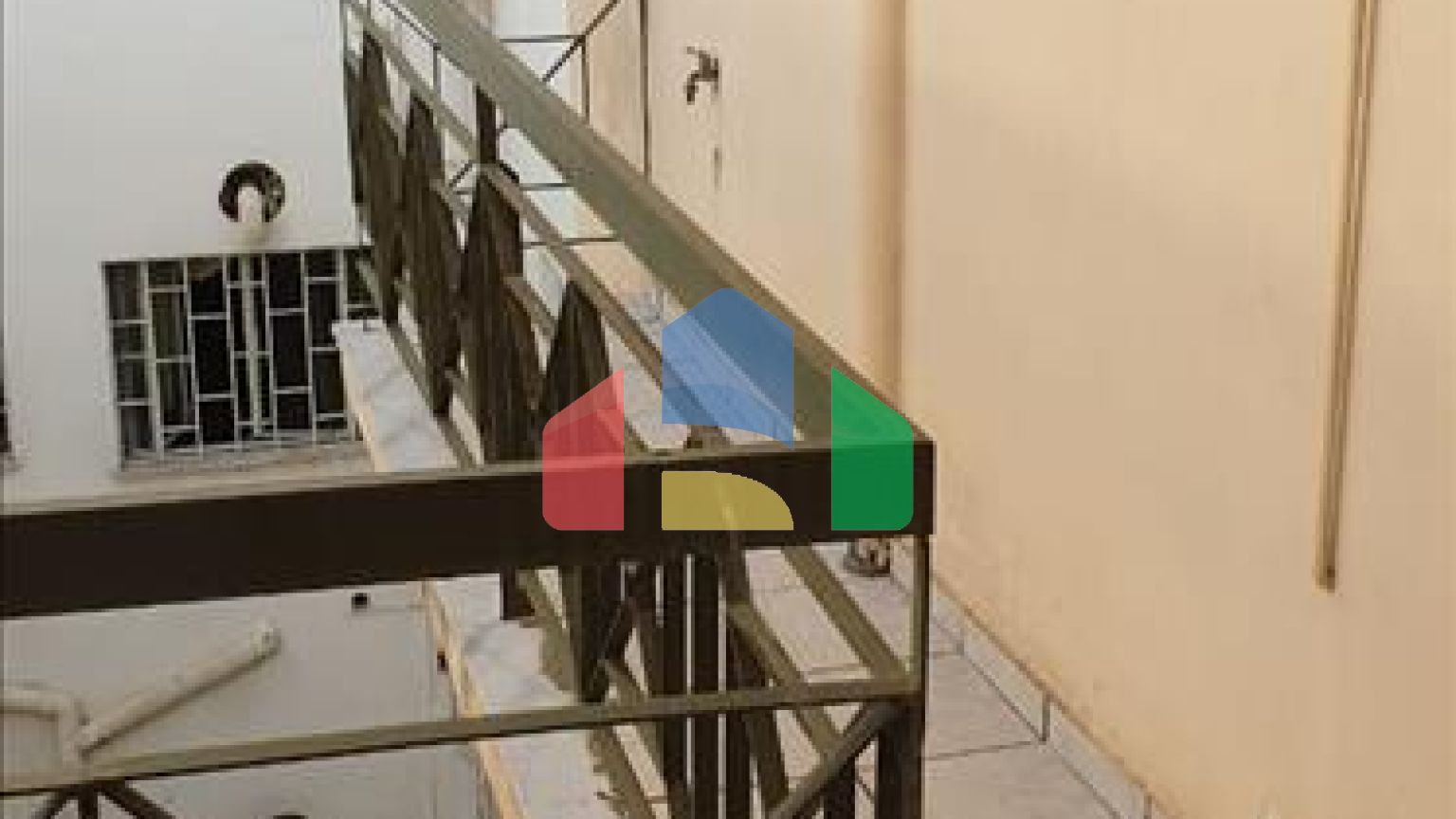 Продажа - Здание 692 m² в Афинах