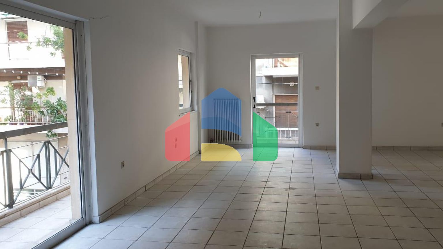 Продажа - Здание 692 m² в Афинах