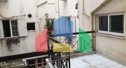 Продажа - Здание 692 m² в Афинах