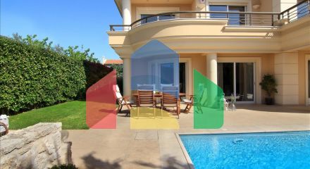 For Sale - Villa 360 m² in Athens