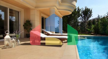 For Sale - Villa 360 m² in Athens