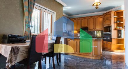 Продажа - Вилла 1000 m² в Афинах