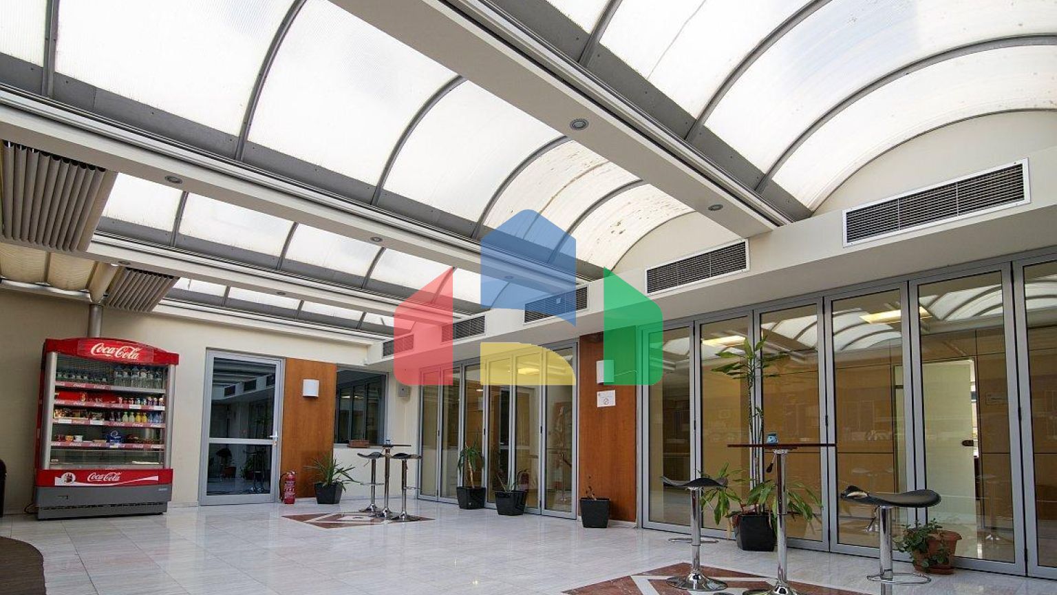 Продаж - Будівля 5330 m² в Афінах