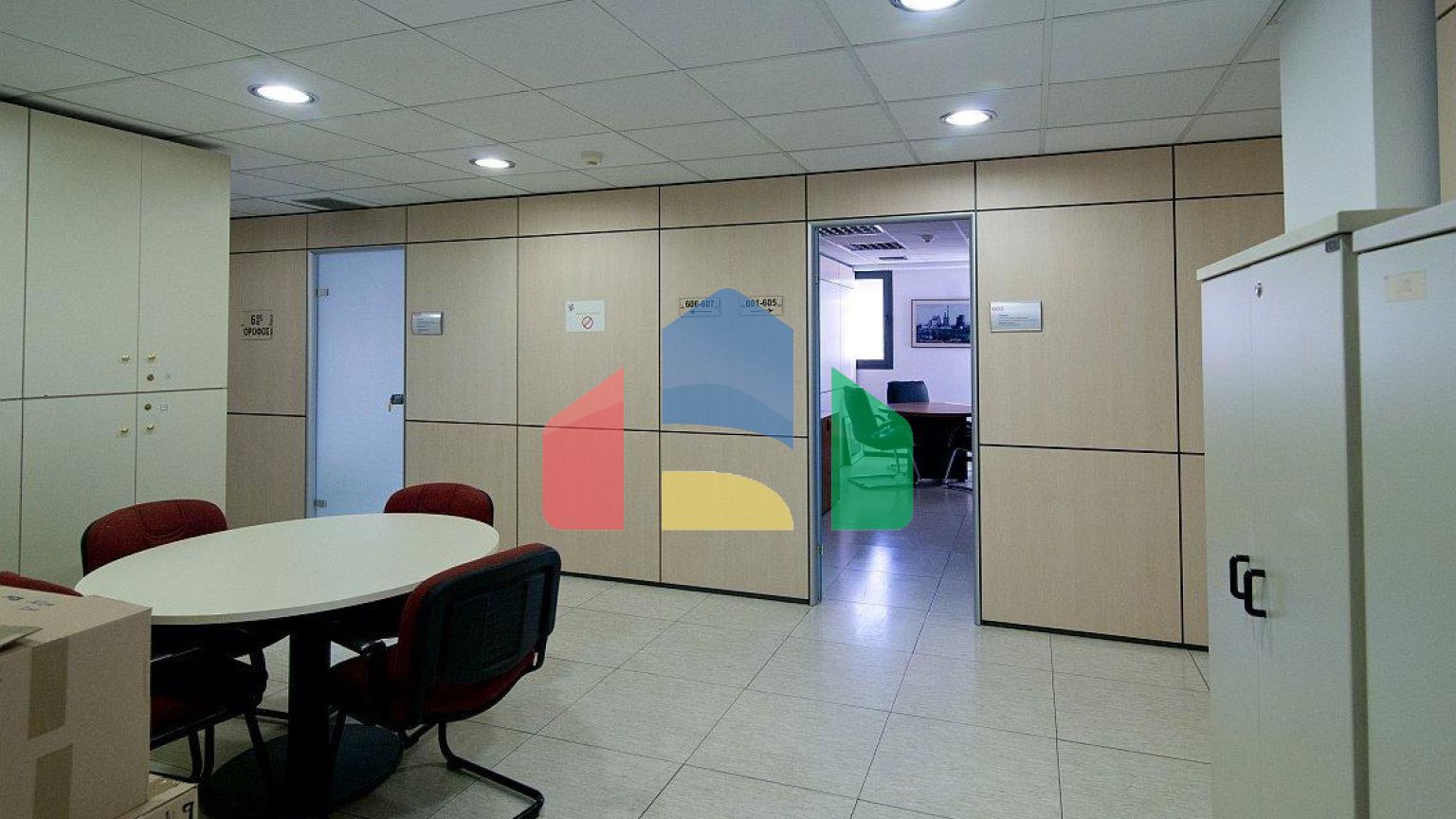 Продаж - Будівля 5330 m² в Афінах