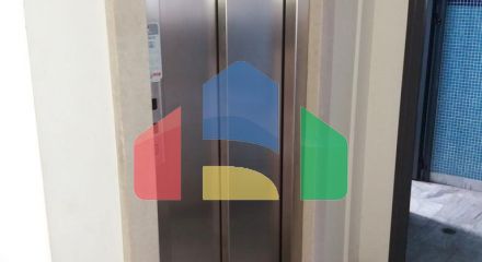 Продаж - Будівля 1386 m² в Афінах