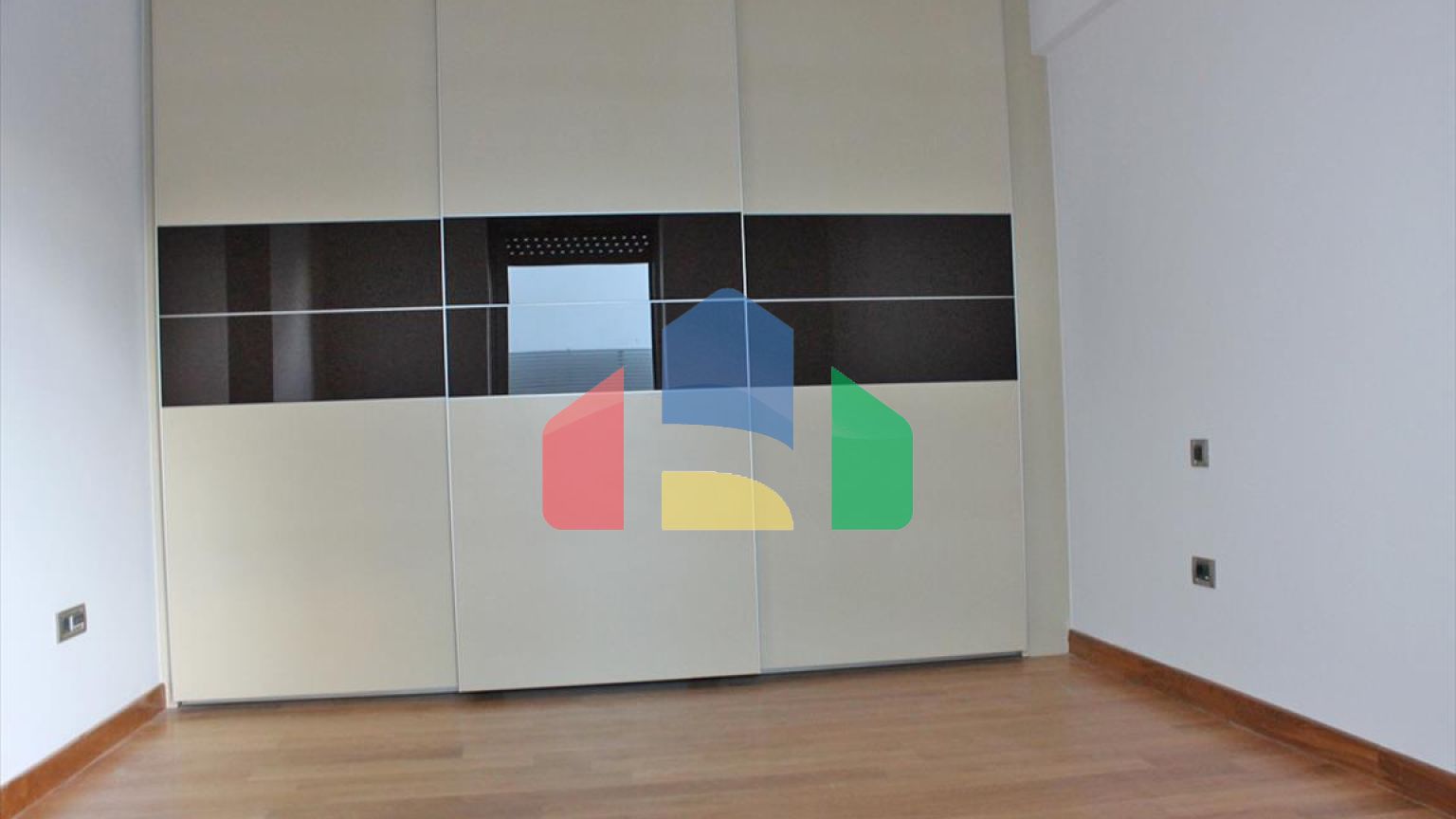 Продажа - Таунхаус 185 m² в Афинах