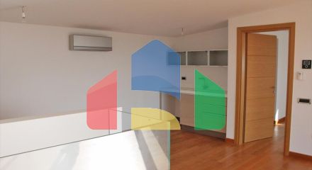 Продажа - Таунхаус 185 m² в Афинах Продажа - Таунхаус 185 m² в Афинах