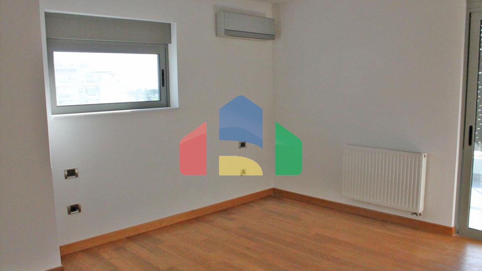 Продажа - Таунхаус 185 m² в Афинах