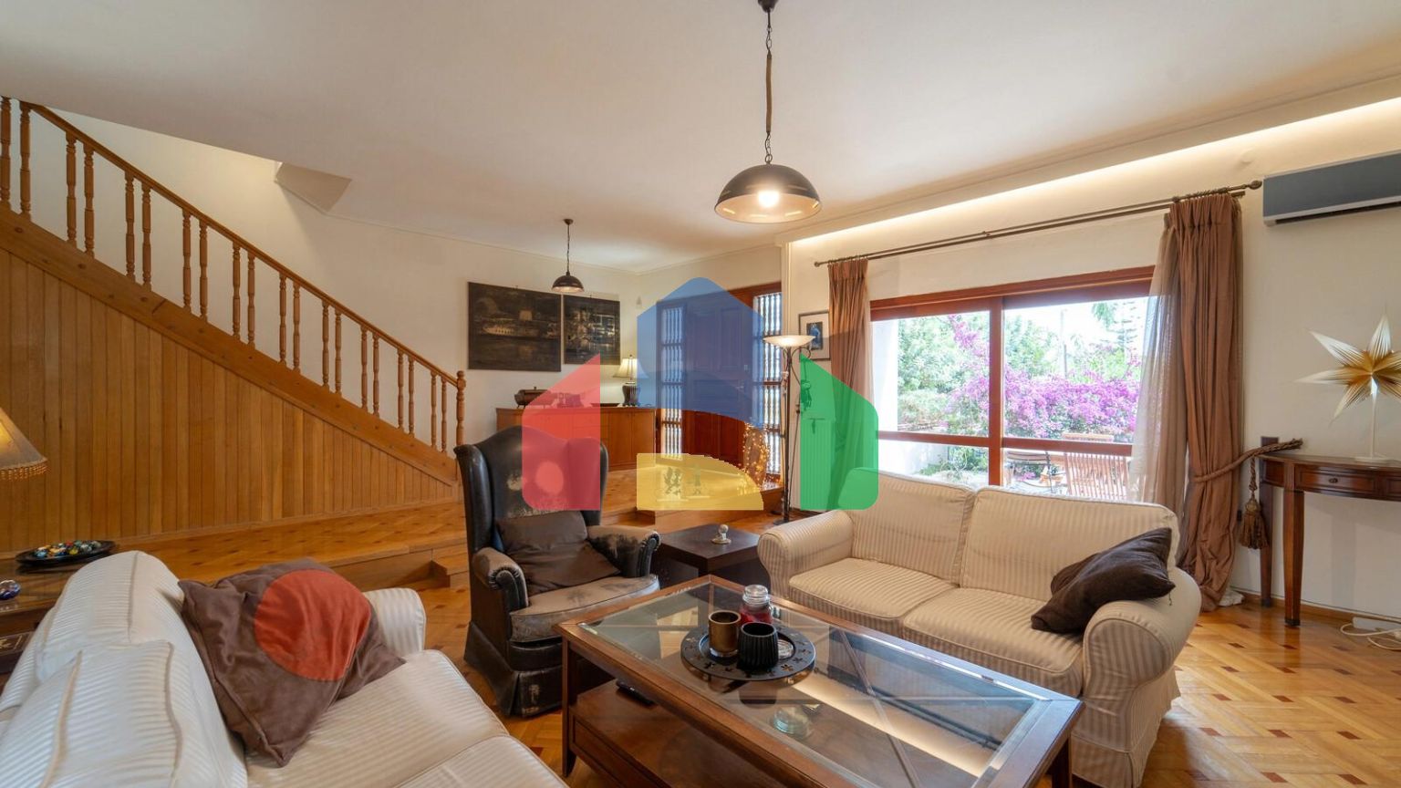 Продажа - Вилла 287 m² в Афинах