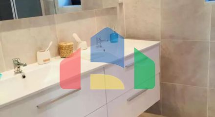 Продажа - Здание 600 m² в Афинах