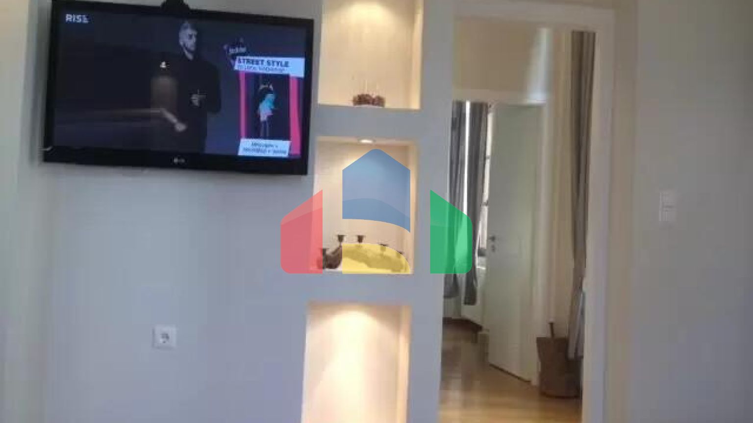 Продажа - Здание 600 m² в Афинах