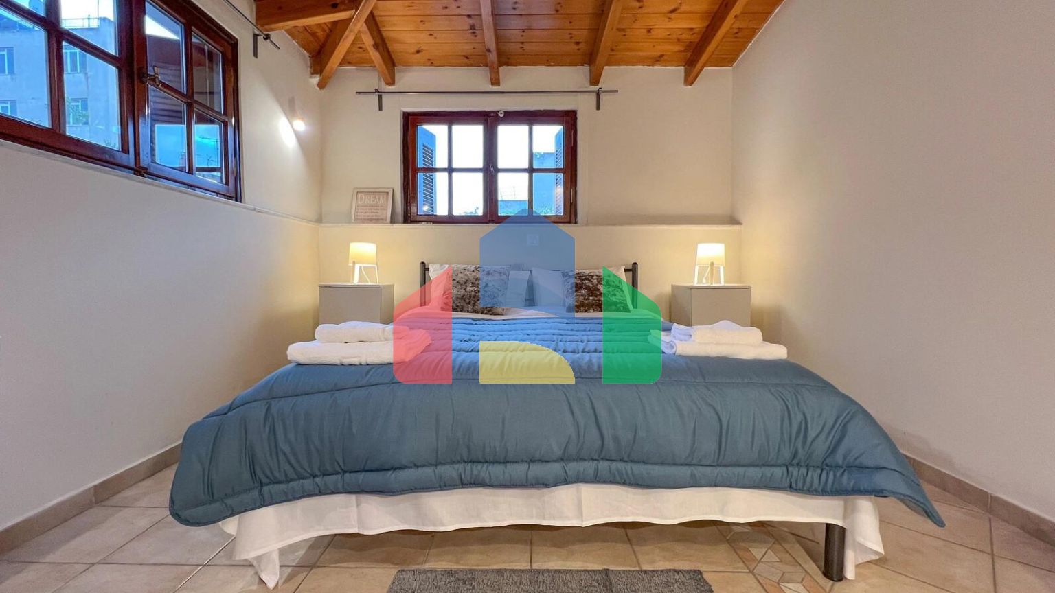 Продажа - Здание 600 m² в Афинах