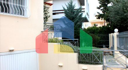 Продаж - Таунхаус 236 m² в Афінах